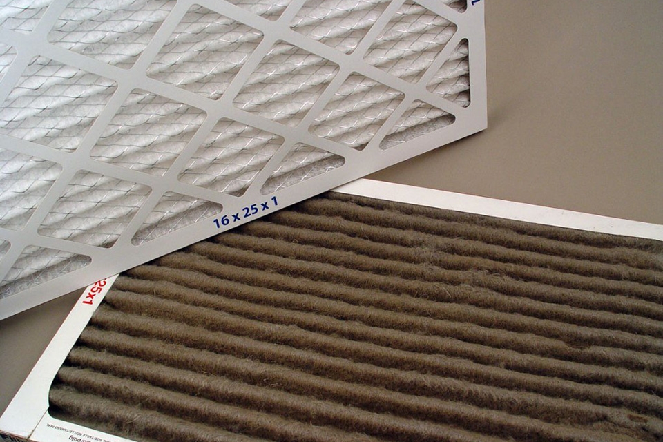 Vệ sinh định kỳ Màng lọc không khí